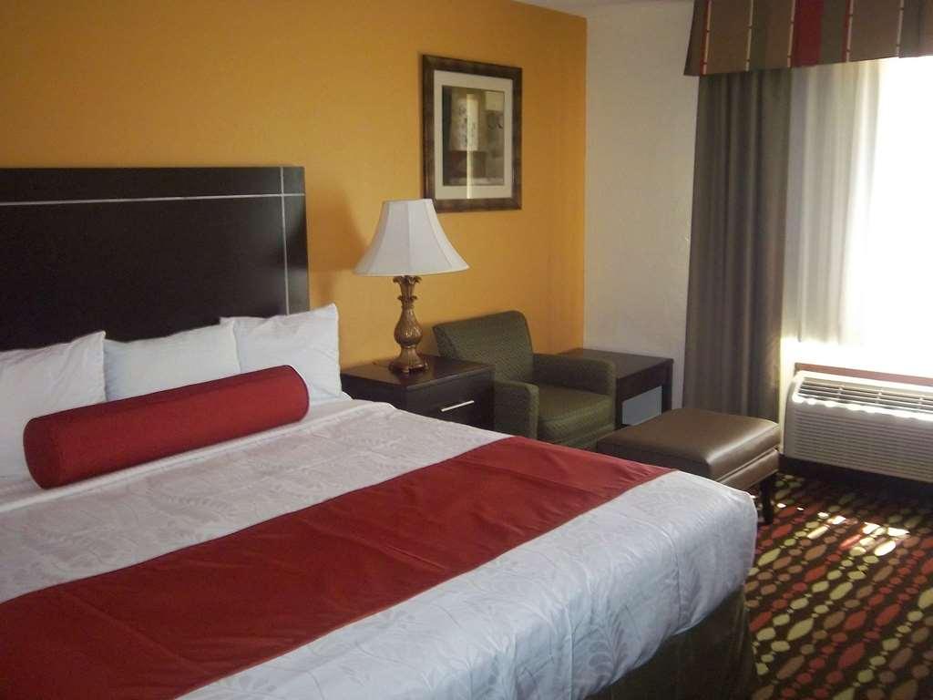 Best Western Greentree Inn & Suites Moore Quarto foto