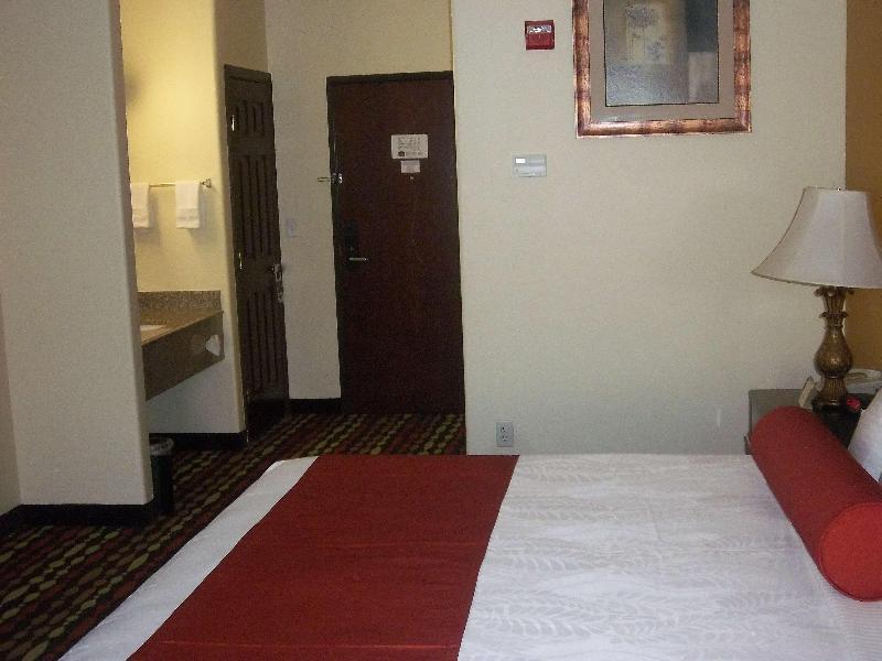Best Western Greentree Inn & Suites Moore Exterior foto