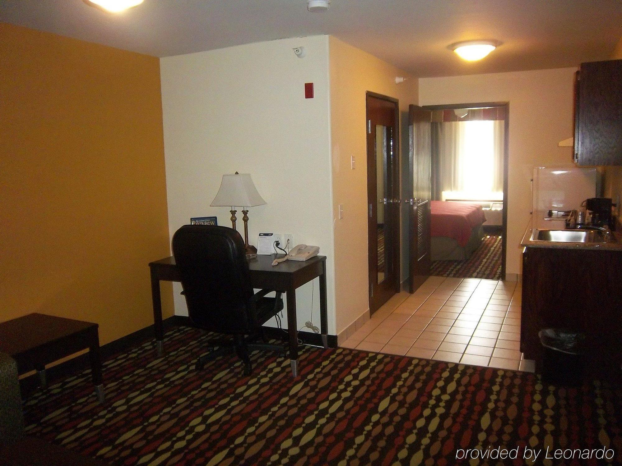 Best Western Greentree Inn & Suites Moore Exterior foto