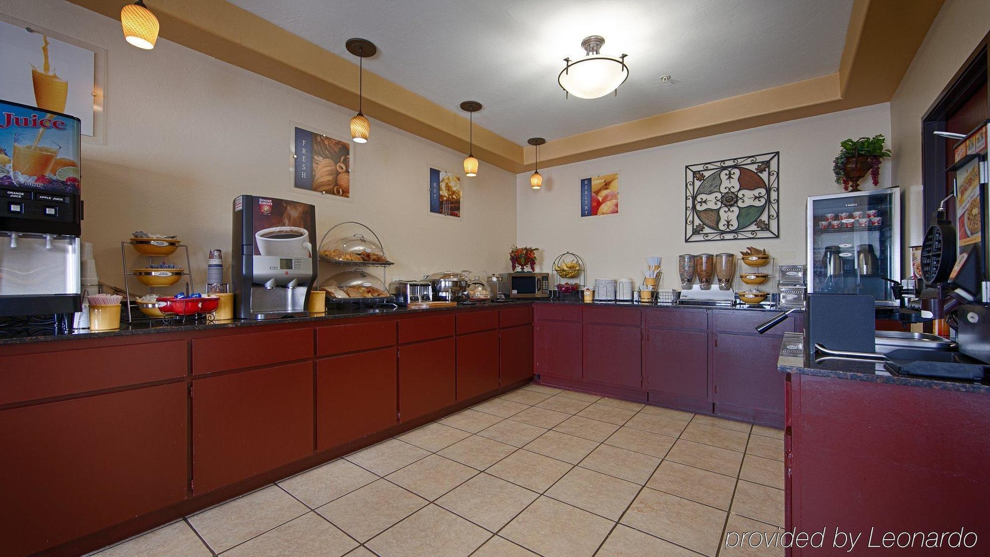 Best Western Greentree Inn & Suites Moore Exterior foto