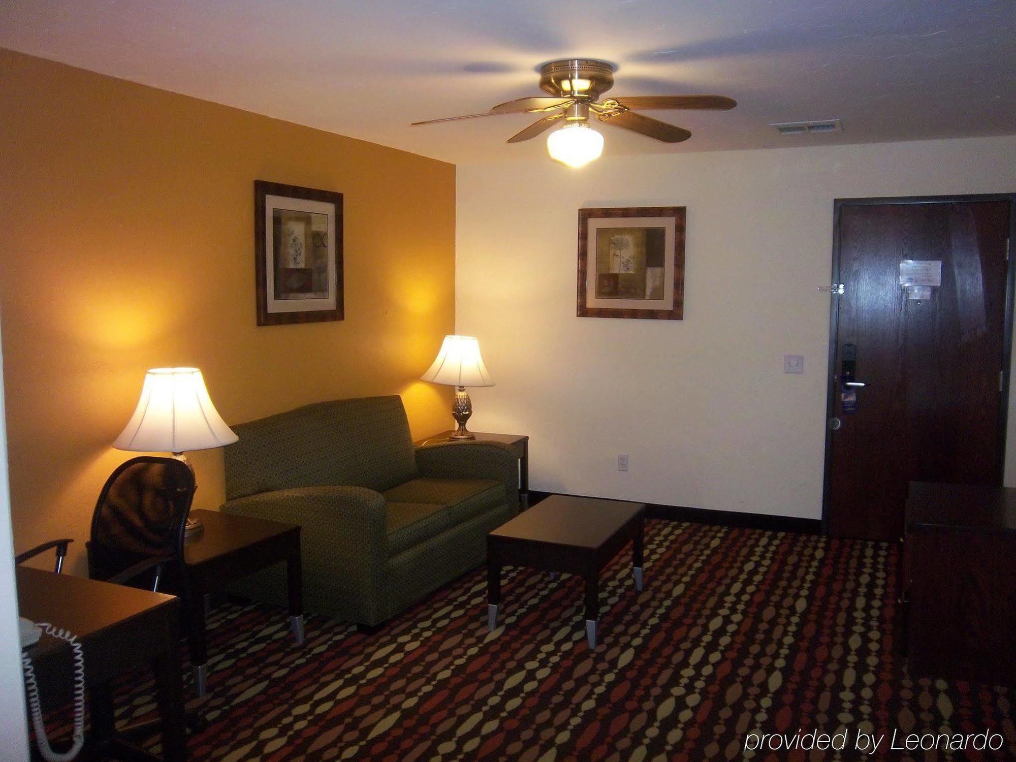 Best Western Greentree Inn & Suites Moore Exterior foto