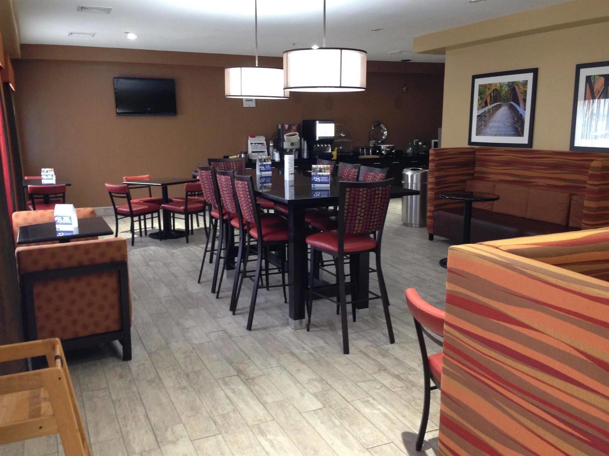 Best Western Greentree Inn & Suites Moore Exterior foto